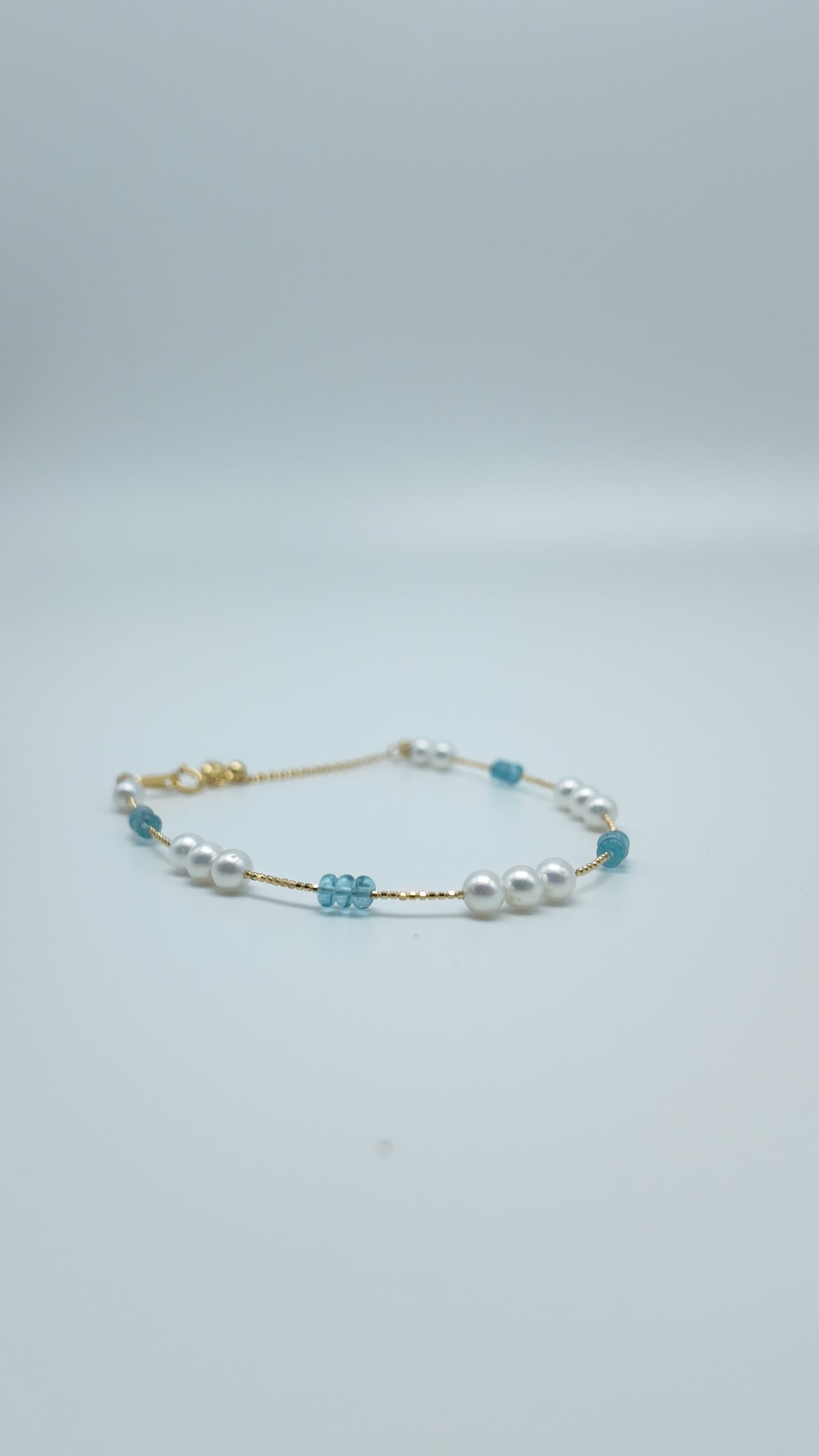 Süßwasserperlen-Designerarmband